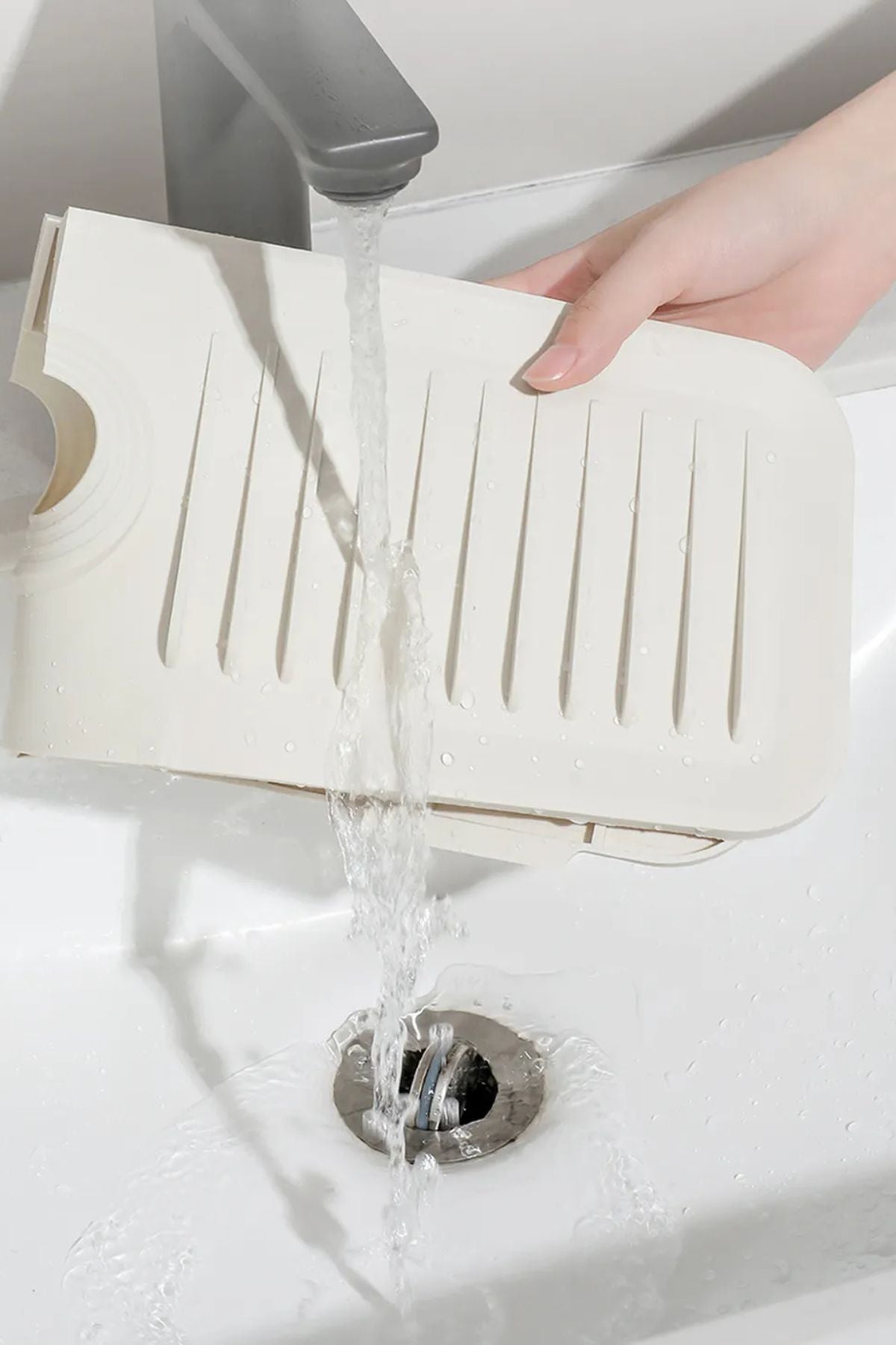 قاعدة سيليكون لتجفيف الحوض