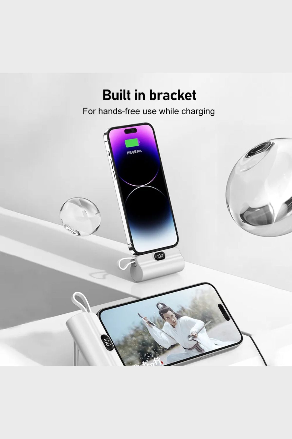 باور بانك محمول مع شاشة رقمية وحامل مدمج